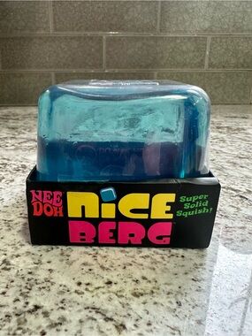 💙 Authentic Needoh Nice Berg 💙